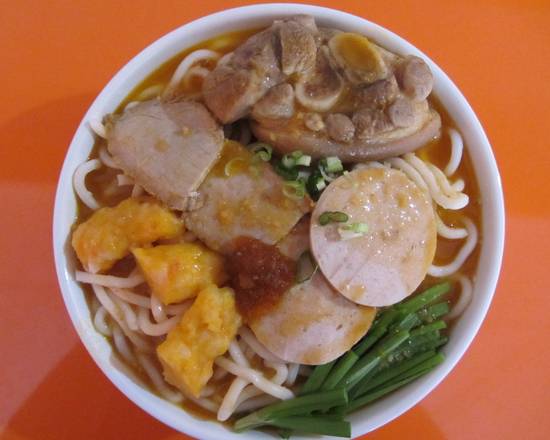 C5. Shrimp, Pork and Crab Meat Udon Noodle Soup濑粉Banh Canh Cua